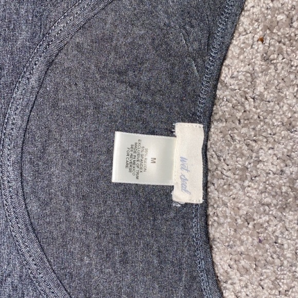 Graphic tee - Picture 3 of 4